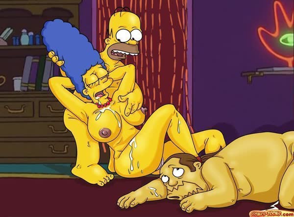 Os Simpsons - Marge fodendo com Homer e Jeff Albertson A Marge viu a curca ...